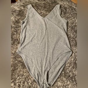Gap V-neck body suit